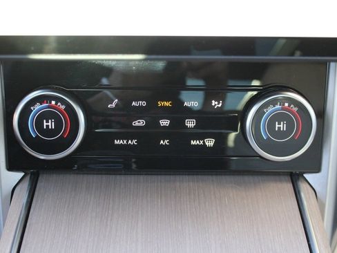 Used 2023 Land Rover Range Rover SE image 26