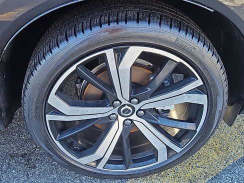 Used 2025 Volvo XC60 B5 Ultra w/ Protection Package Premier image 33