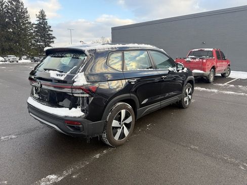 Used 2025 Volkswagen Taos S image 6