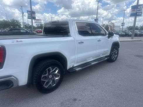 Used 2023 GMC Sierra 1500 SLT w/ SLT Premium Package AWD/4WD image 5