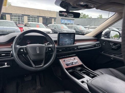 Used 2023 Lincoln Aviator Reserve w/ Equipment Group 201A AWD/4WD image 21