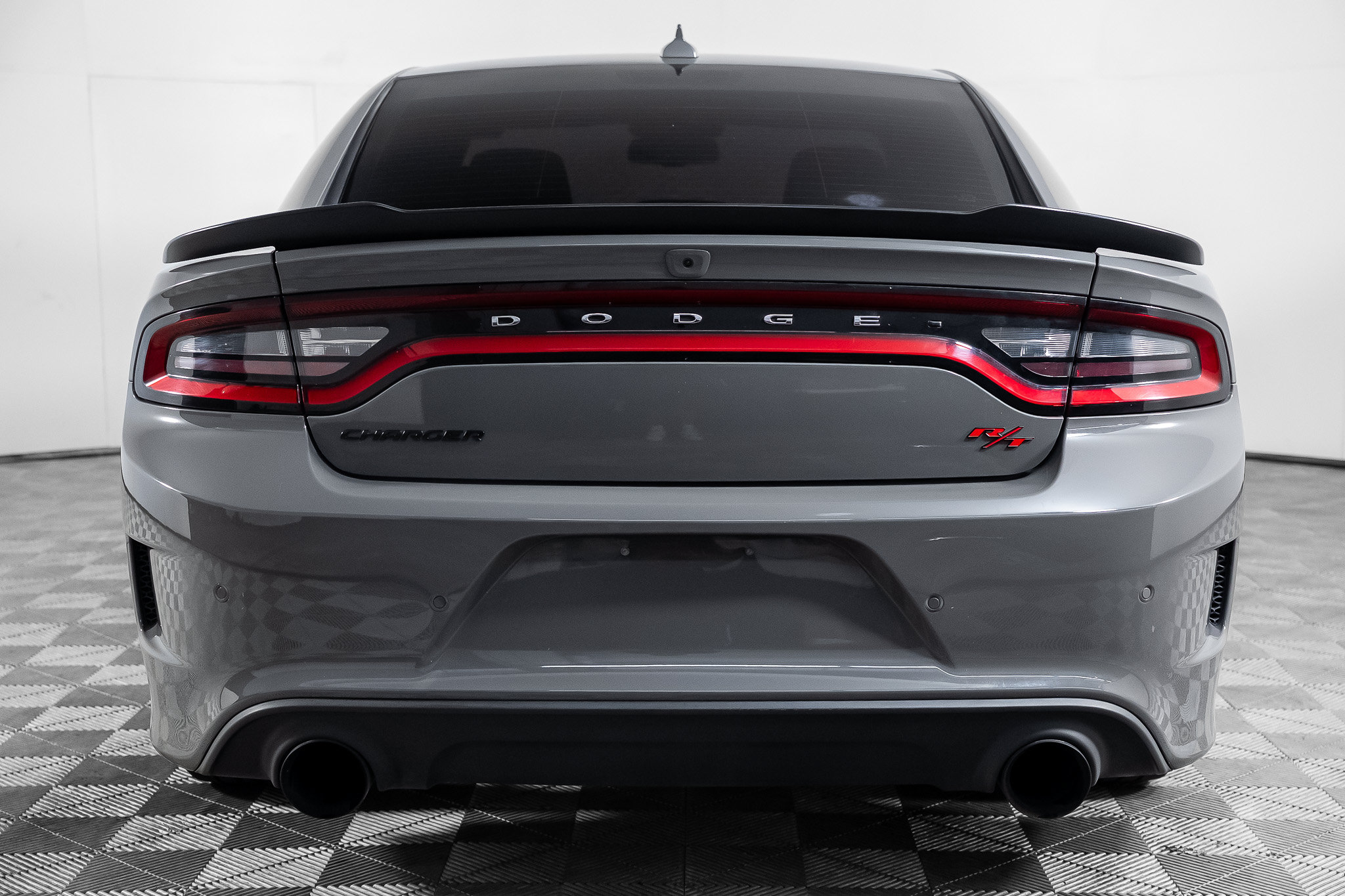 Used 2017 Dodge Charger R/T Scat Pack w/ Driver Confidence Group RWD image 18