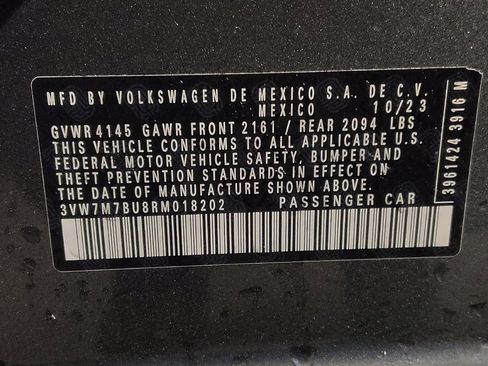 Used 2024 Volkswagen Jetta SE image 33