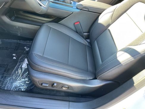 New 2026 Chevrolet Equinox EV LT image 8