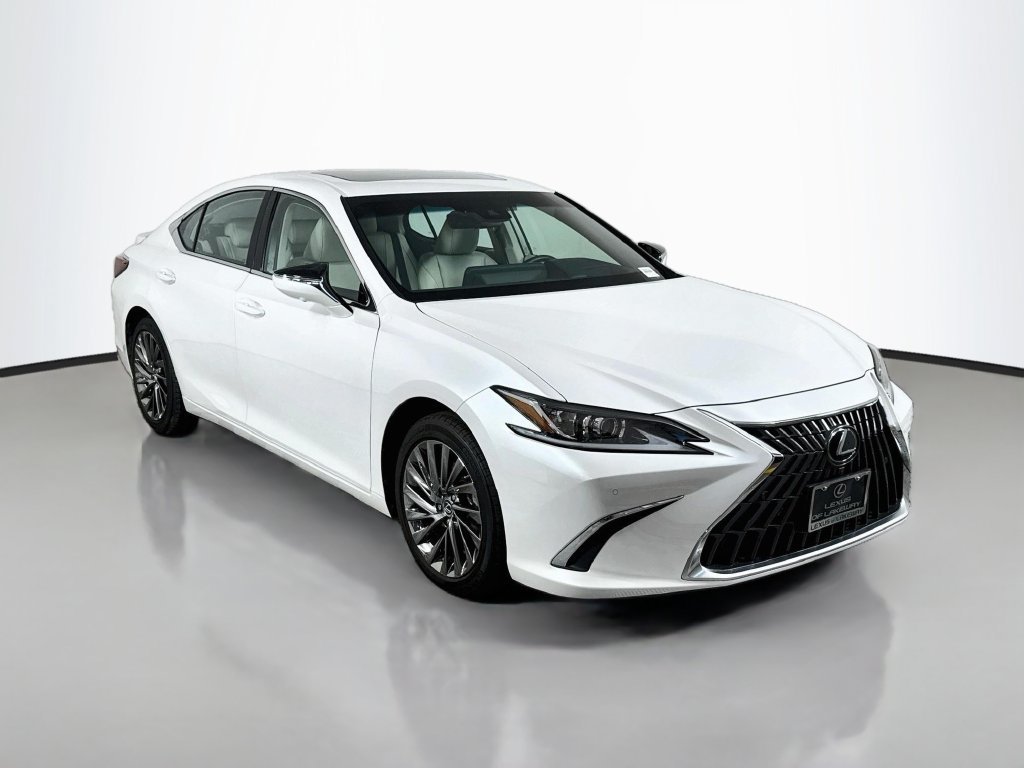 Certified 2024 Lexus ES 300h w/ Technology Package FWD image 3