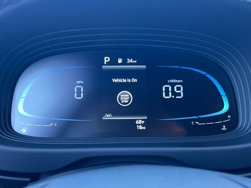 Certified 2026 Hyundai Venue SEL FWD image 20