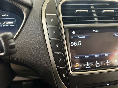 Used 2019 Lincoln Nautilus Reserve image 22