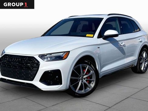 Used 2024 Audi Q5 e Premium Plus w/ Premium Plus Package AWD/4WD image 1