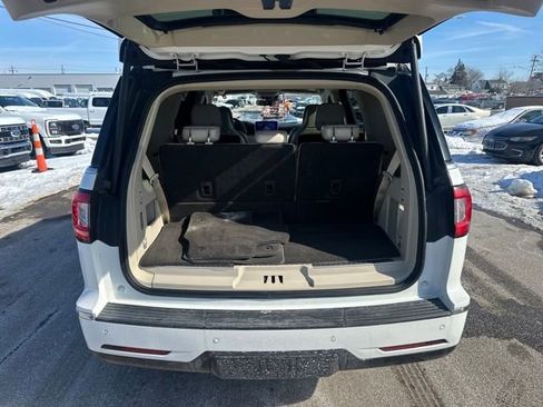 Used 2020 Lincoln Navigator Reserve w/ Luxury Package image 25