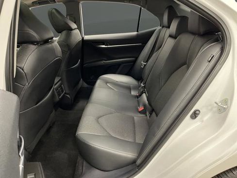 Used 2023 Toyota Camry XLE image 28