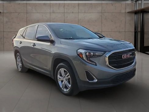 Used 2018 GMC Terrain SLE image 2