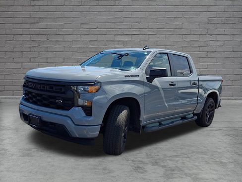 Used 2024 Chevrolet Silverado 1500 Custom w/ LPO, Dark Essentials Package AWD/4WD image 4