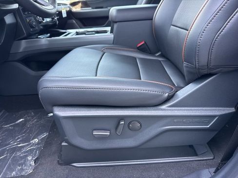 New 2025 Ford F250 Lariat w/ Lariat Ultimate Package image 10