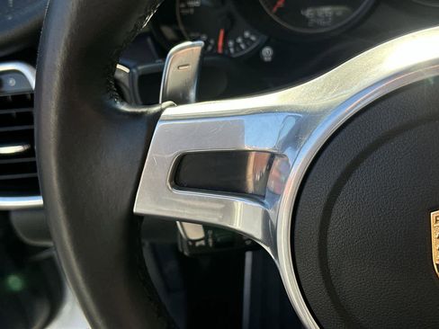 Used 2016 Porsche Panamera 4 image 24