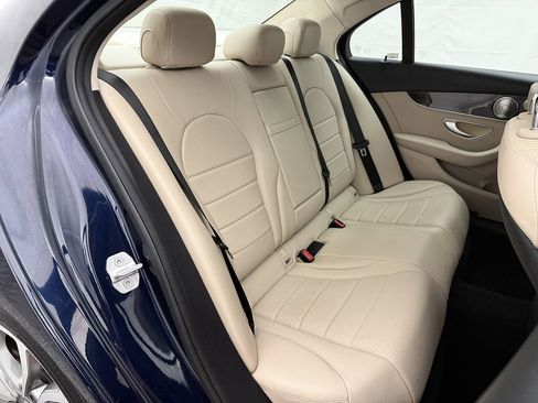 Used 2015 Mercedes-Benz C 300 4MATIC Sedan image 23
