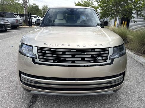 New 2026 Land Rover Range Rover Long Wheelbase SE AWD/4WD image 8