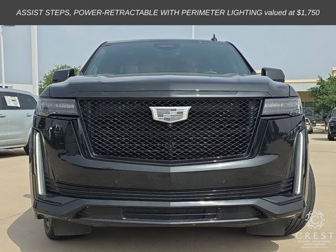 Used 2022 Cadillac Escalade Sport Platinum AWD/4WD image 2