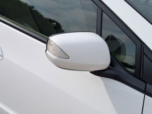 Used 2014 Honda Insight EX image 12