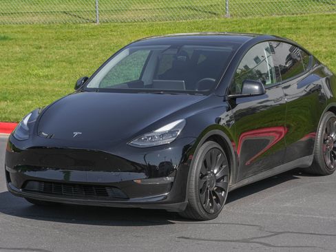 Used 2022 Tesla Model Y Performance AWD/4WD image 5