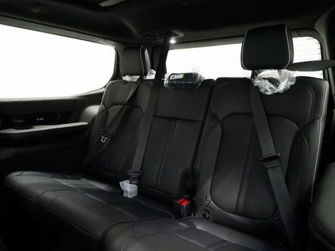 Used 2023 Jeep Grand Wagoneer Series II image 21