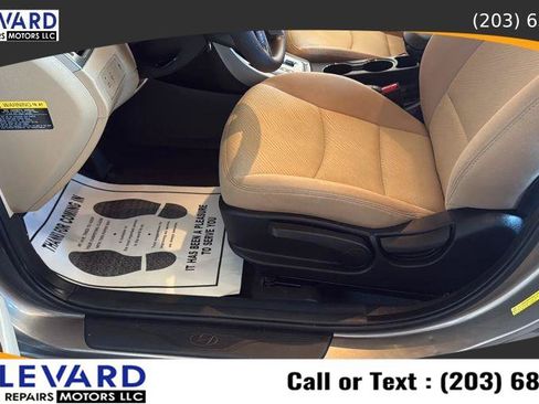 Used 2013 Hyundai Elantra GLS w/ Preferred Pkg FWD image 22