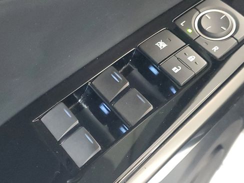 Certified 2023 Lexus IS 300 w/ Comfort Package image 20