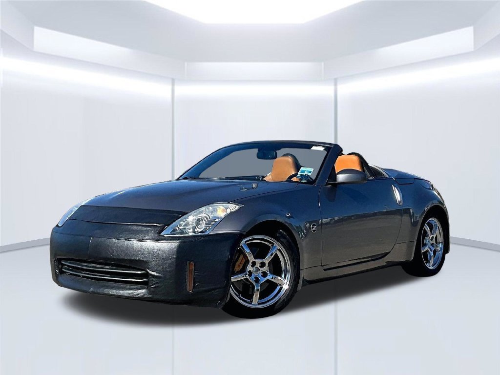Used 2008 Nissan 350Z Grand Touring RWD image 2