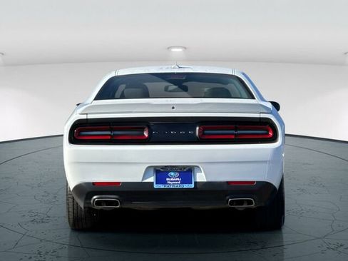 Used 2021 Dodge Challenger SXT image 5