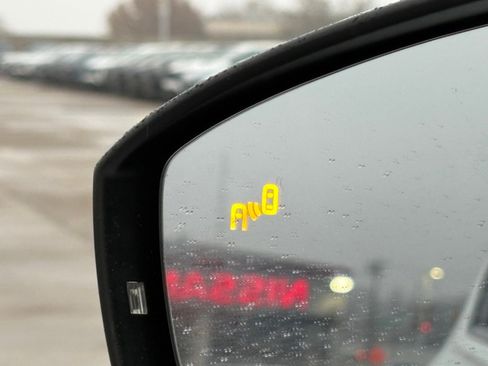 Used 2019 Volkswagen Tiguan S w/ Driver Assistance Package image 12