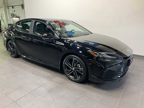 Certified 2025 Toyota Camry XSE image 2