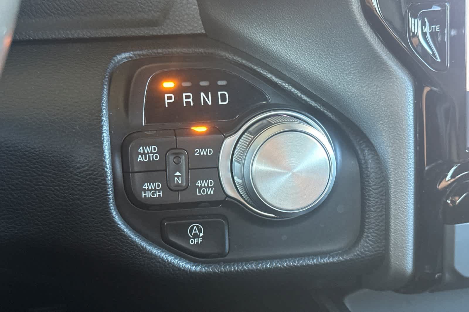 Used 2023 RAM 1500 Laramie AWD/4WD image 21