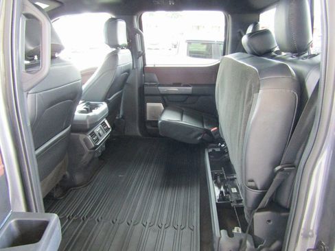 Used 2022 Ford F150 Lariat w/ Equipment Group 502A High image 37