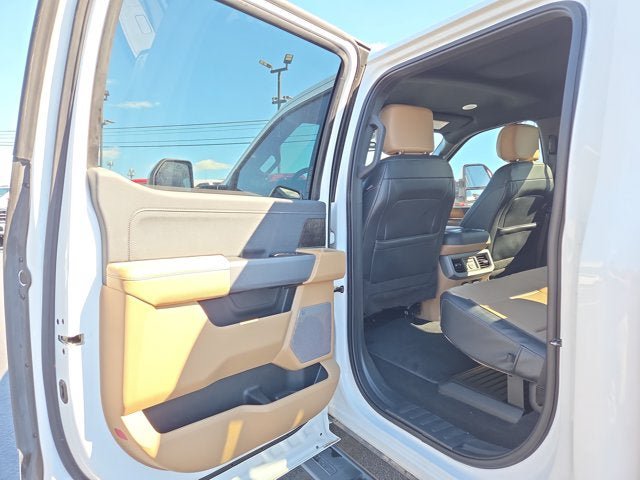 Used 2023 Ford F250 Lariat w/ Lariat Ultimate Package AWD/4WD image 12