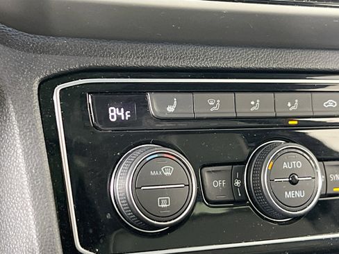 Used 2023 Volkswagen Atlas Cross Sport SEL AWD/4WD image 20
