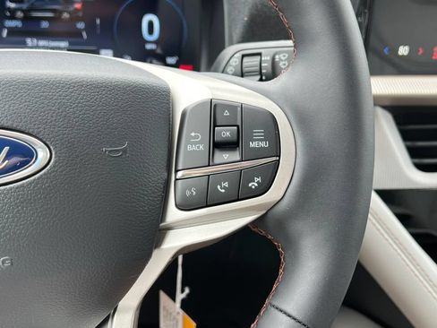 Used 2026 Ford Explorer Active w/ Active Comfort Package AWD/4WD image 21