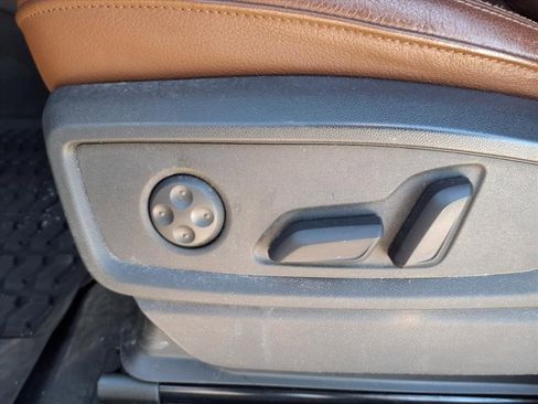 Used 2019 Audi Q5 2.0T Premium w/ Convenience Package image 11