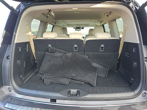 Used 2025 Nissan Armada Platinum image 25