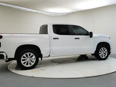 Used 2020 Chevrolet Silverado 1500 Custom w/ Custom Value Package image 7