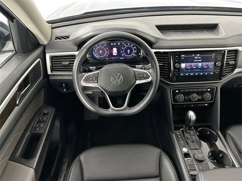 Used 2022 Volkswagen Atlas SE image 11