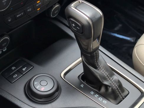 Used 2021 Ford Ranger XLT w/ Equipment Group 301A Mid image 22