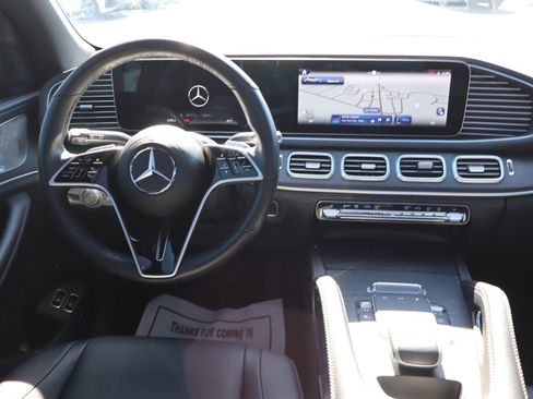 Used 2025 Mercedes-Benz GLE 450e 4MATIC w/ AMG Line Exterior image 12