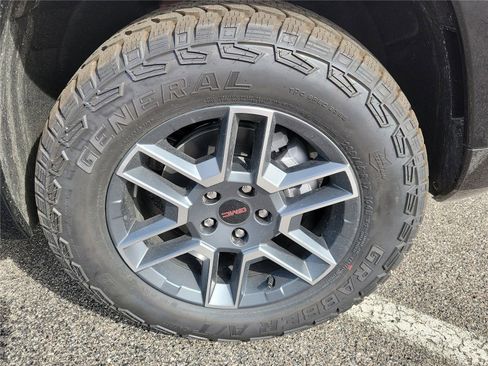 New 2026 GMC Terrain AT4 AWD/4WD image 6