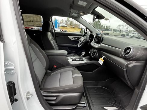 New 2026 Chevrolet Blazer LT w/ Convenience Package image 21