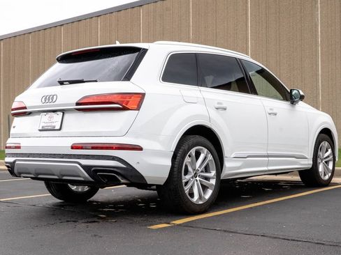 Used 2025 Audi Q7 3.0T Premium Plus AWD/4WD image 9