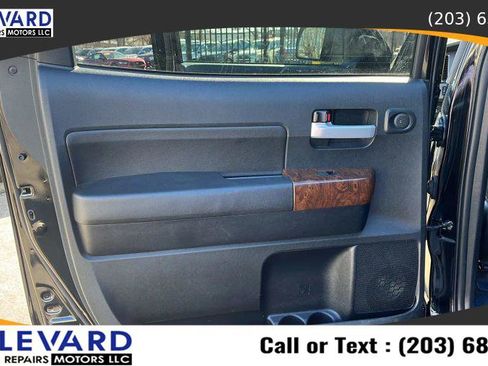 Used 2011 Toyota Tundra Limited w/ Platinum Pkg image 17