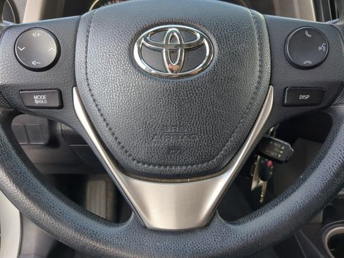 Used 2016 Toyota RAV4 LE image 14