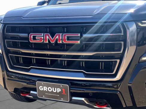 Used 2024 GMC Yukon AT4 w/ AT4 Premium Plus Package AWD/4WD image 30