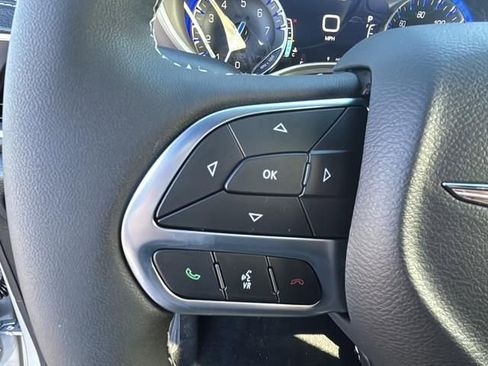 New 2026 Chrysler Pacifica Select FWD image 29