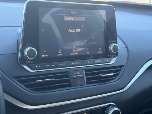 Used 2022 Nissan Altima 2.5 SV image 22