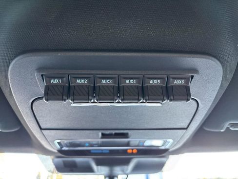 Used 2023 Ford F350 Platinum w/ FX4 Off-Road Package image 35